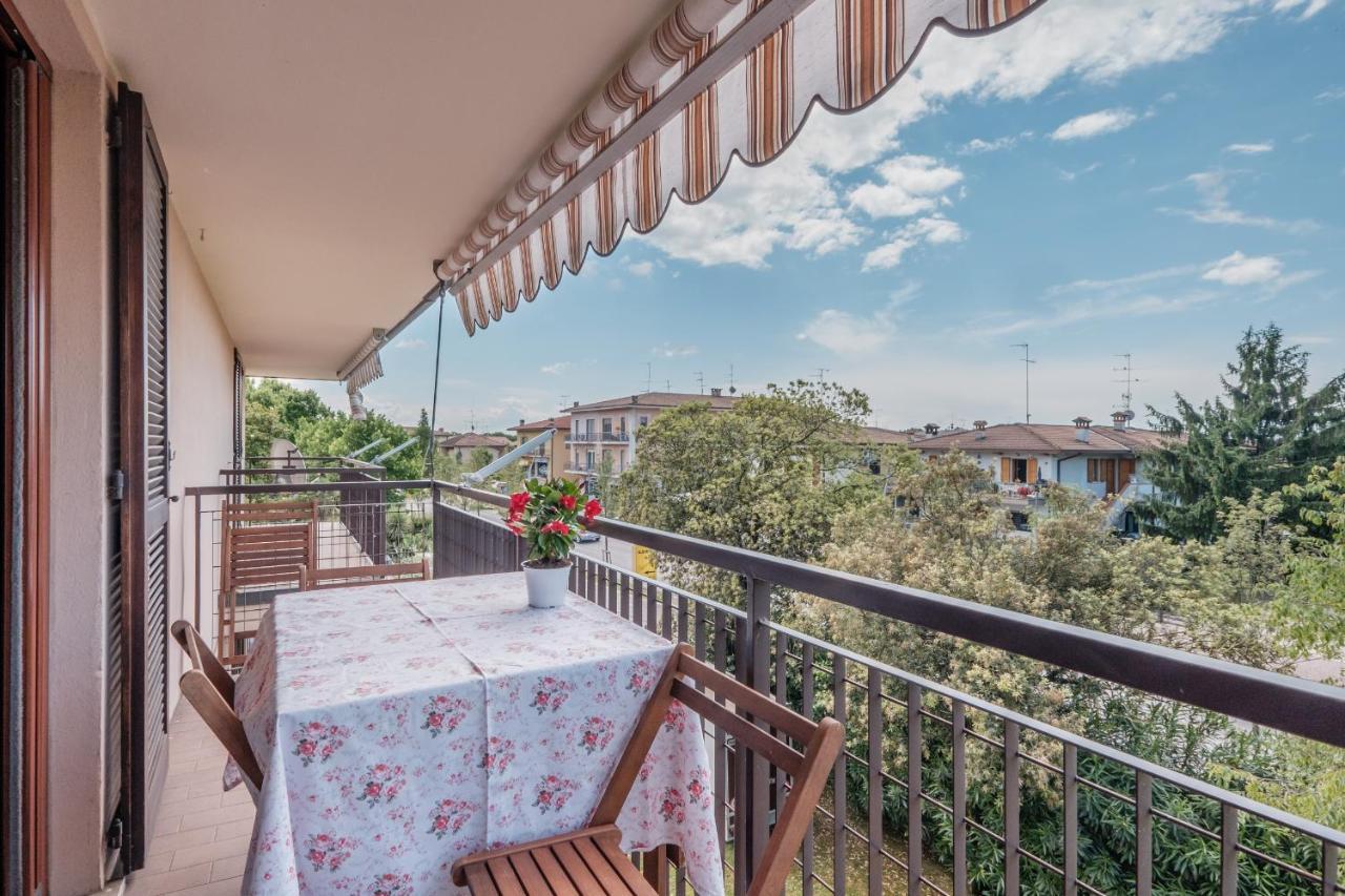 Casa Lugana 15 - Monolocale Con Piscina Fronte Lago Сірміоне Екстер'єр фото