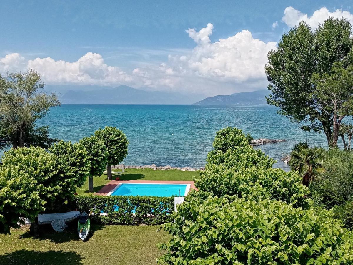 Casa Lugana 15 - Monolocale Con Piscina Fronte Lago Сірміоне Екстер'єр фото